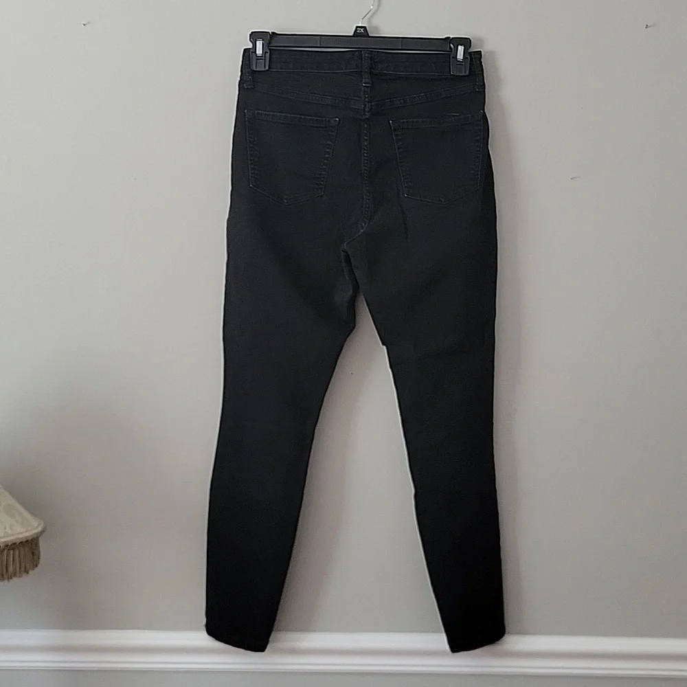 2/$15 Highwaisted Skinny Jeans - Picture 3 of 3